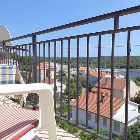 Appartamento Mit Balkon- Fuer Vier Personen By Interhome Pola