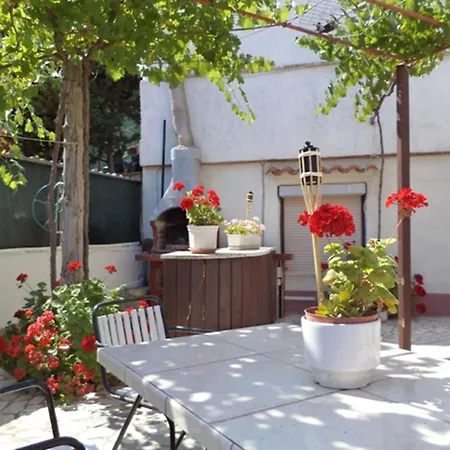 Appartamento Mit Balkon- Fuer Vier Personen By Interhome Pola