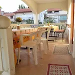 Mit Balkon- Fuer Vier Personen By Interhome * Póla