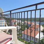 Apartman Mit Balkon- Fuer Vier Personen By Interhome Póla