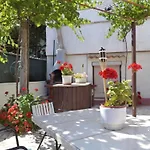 Apartman Mit Balkon- Fuer Vier Personen By Interhome Póla