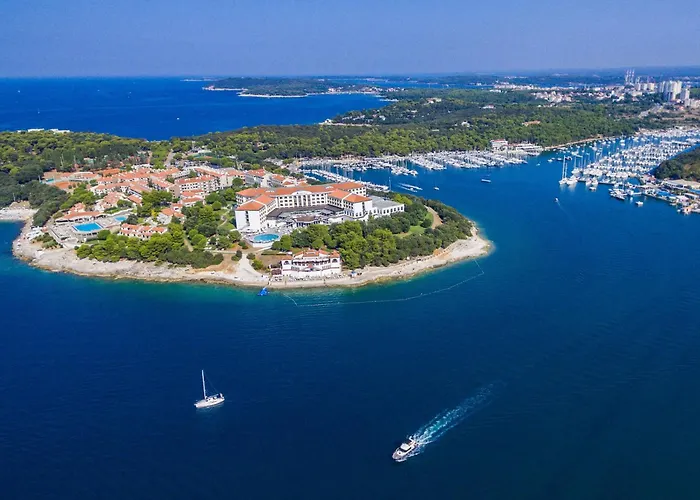 Mit Balkon- Fuer Vier Personen By Interhome