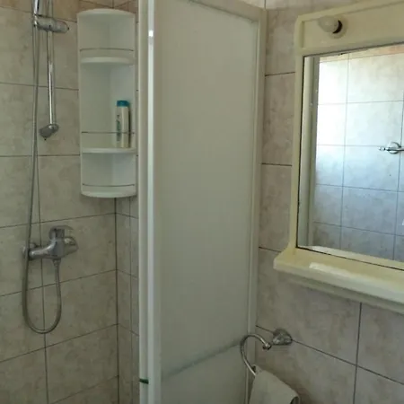 Appartement Mit Balkon- Fuer Vier Personen By Interhome Pula